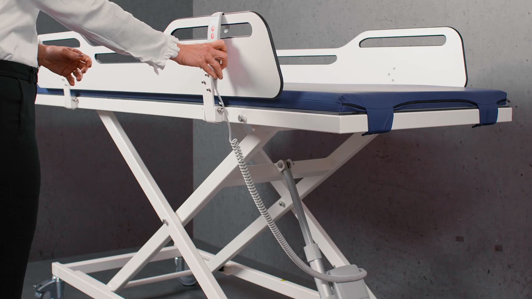 Pressalit MCT 3 change trolley